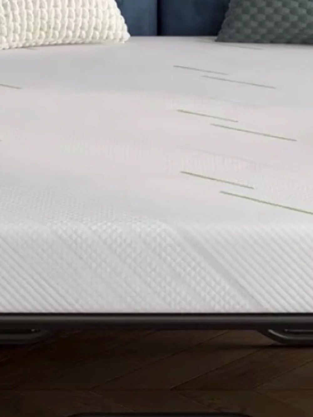 Queen Gel Memory Foam Sofa Mattress - White